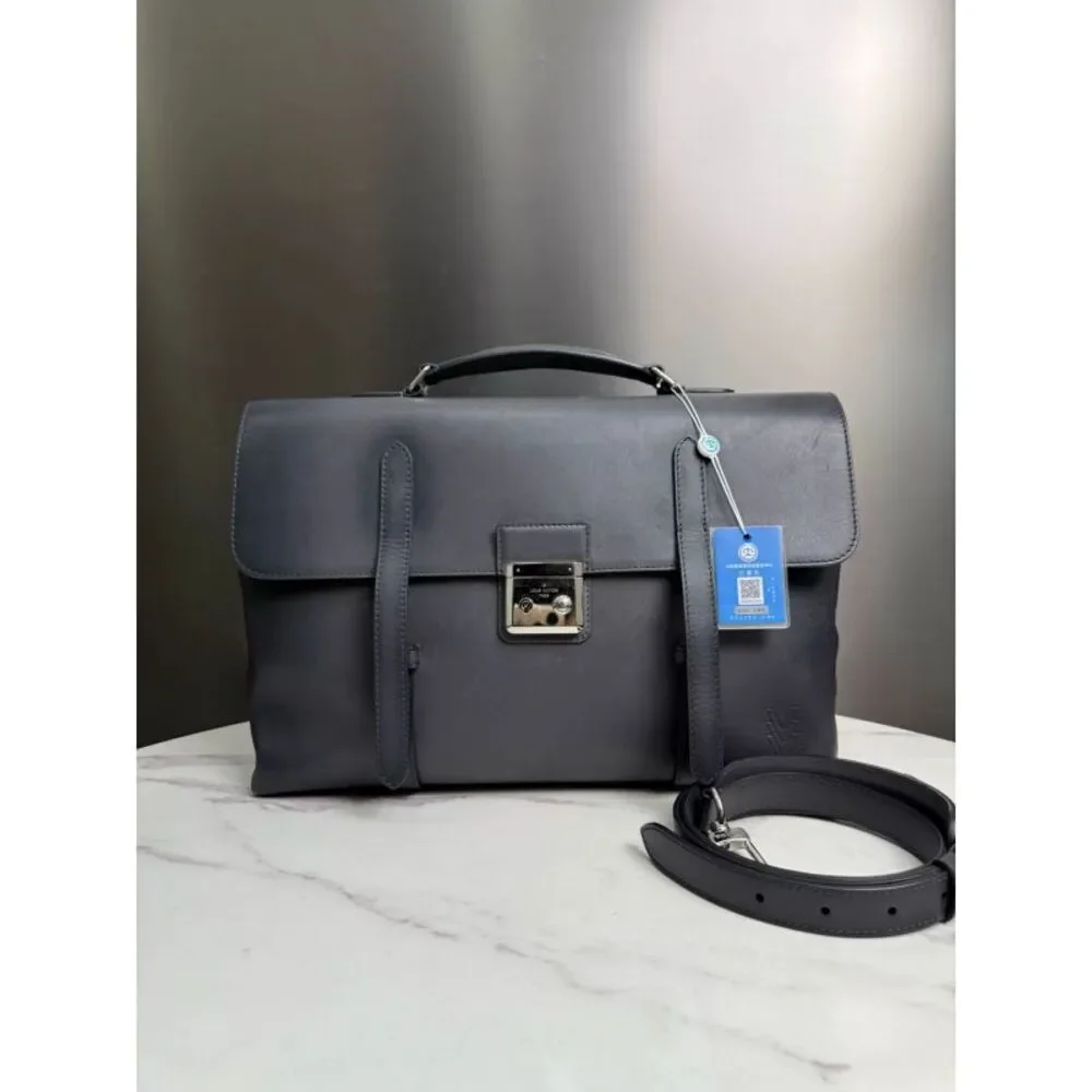 Louis Vuitton Women Pre-Loved Bag Very Good Condition